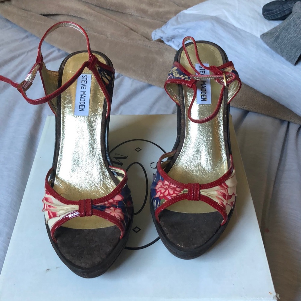 Steve Madden wedged